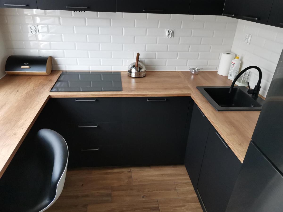 Przytulny Apartament W Wiezowcu - Centrum Miasta Podwislocze 38 Rzeszów Exteriör bild