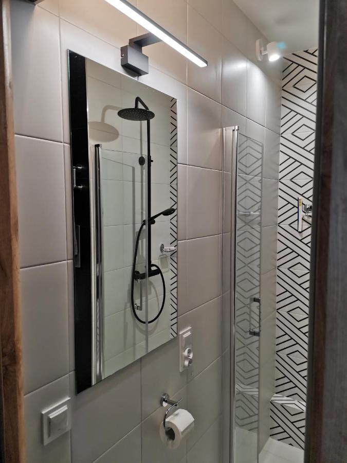 Przytulny Apartament W Wiezowcu - Centrum Miasta Podwislocze 38 Rzeszów Exteriör bild