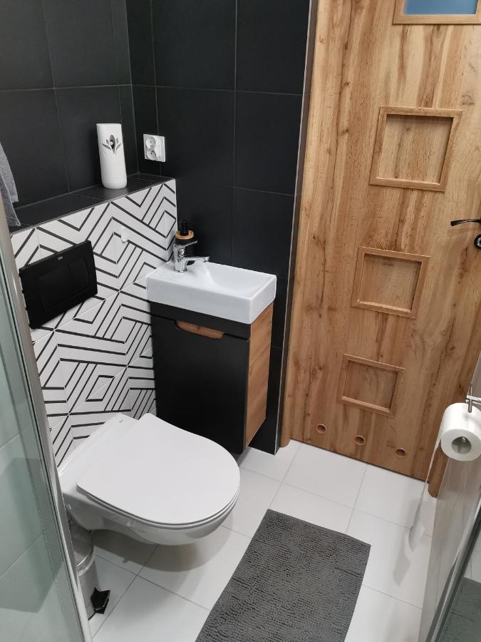Przytulny Apartament W Wiezowcu - Centrum Miasta Podwislocze 38 Rzeszów Exteriör bild