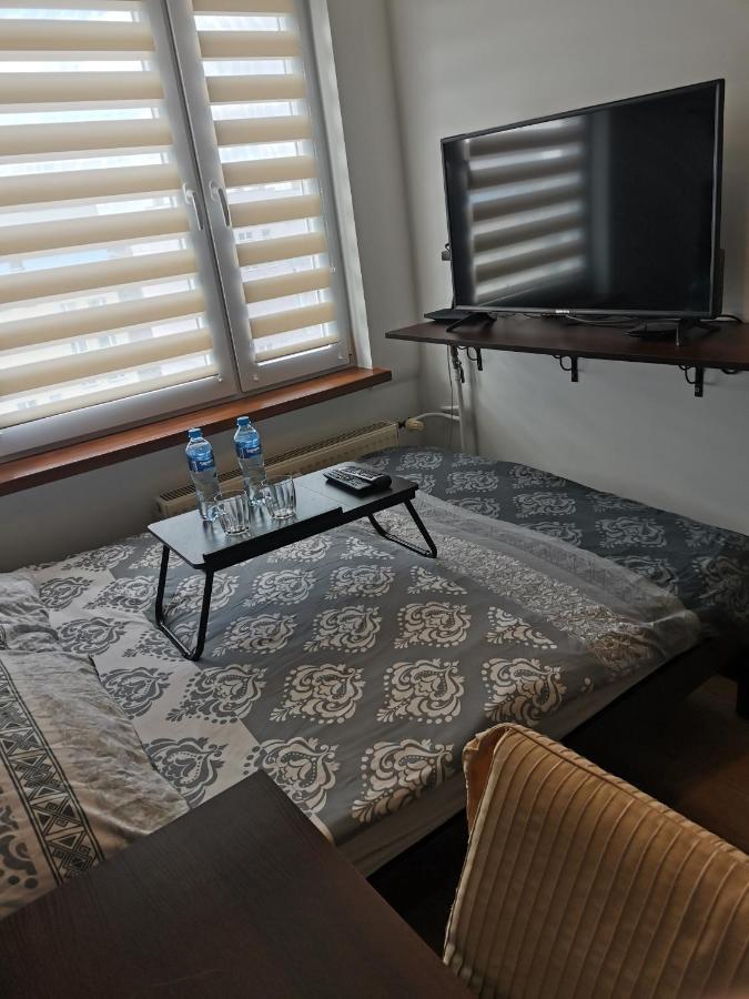 Przytulny Apartament W Wiezowcu - Centrum Miasta Podwislocze 38 Rzeszów Exteriör bild