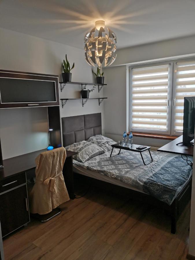 Przytulny Apartament W Wiezowcu - Centrum Miasta Podwislocze 38 Rzeszów Exteriör bild